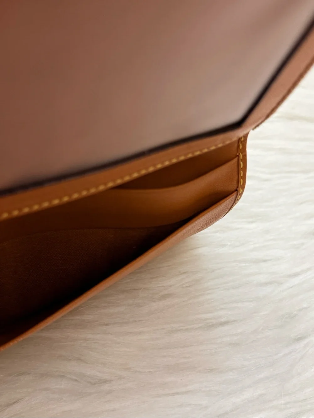ALVIERO MARTINI - PRIMA CLASSE BROWN TAN PVC LEATHER BIFOLD ID CARD WALLET